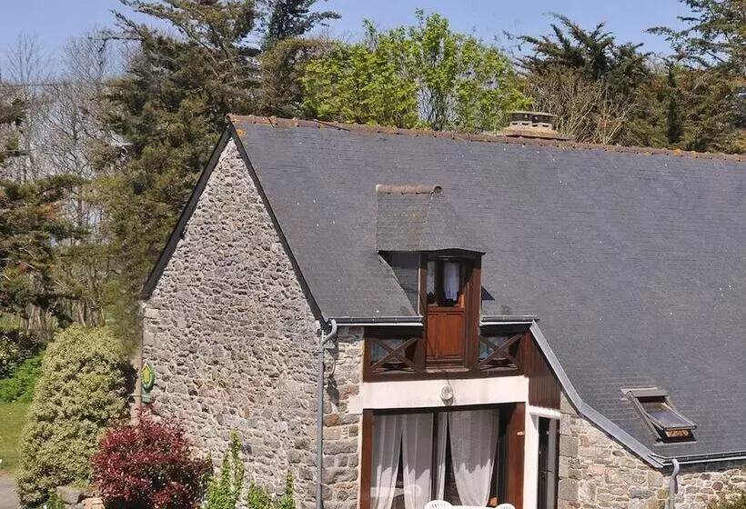 Aamiaismajoitus (B&B) Gîtes Domaine Du Grenier