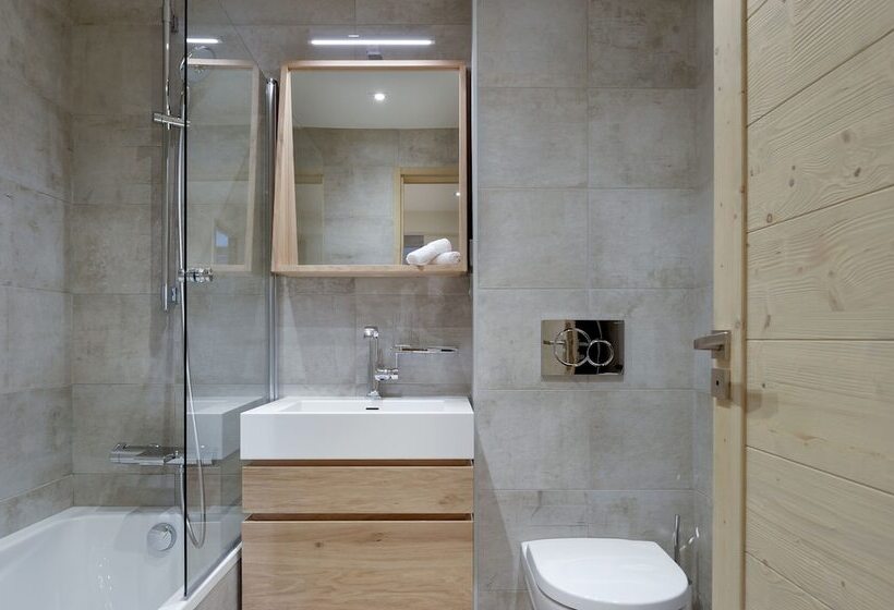 اقامتگاه Le C By Alpine Resorts