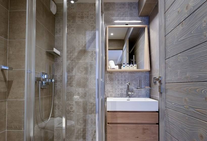 اقامتگاه Le C By Alpine Resorts