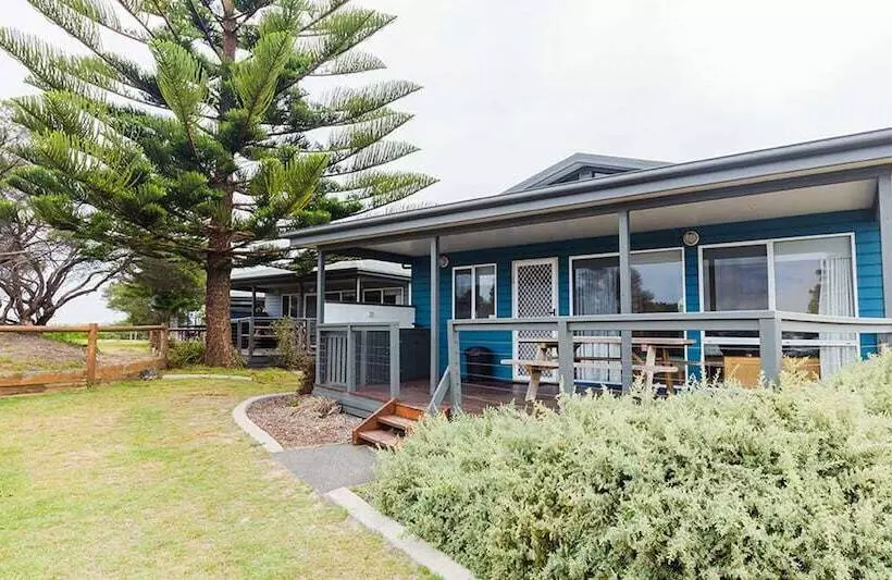 استراحتگاه Nrma Shellharbour Beachside Holiday Park