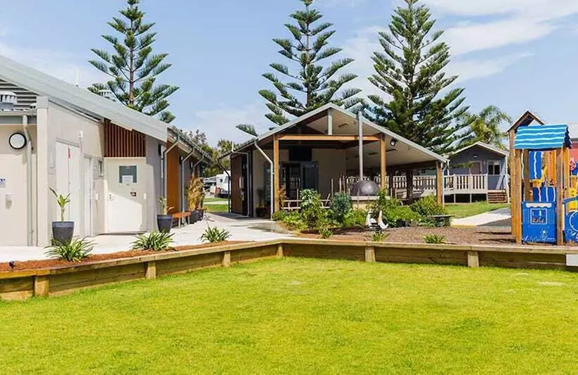 استراحتگاه Nrma Shellharbour Beachside Holiday Park