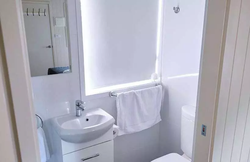 استراحتگاه Nrma Shellharbour Beachside Holiday Park