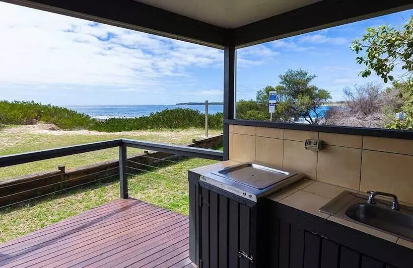 استراحتگاه Nrma Shellharbour Beachside Holiday Park