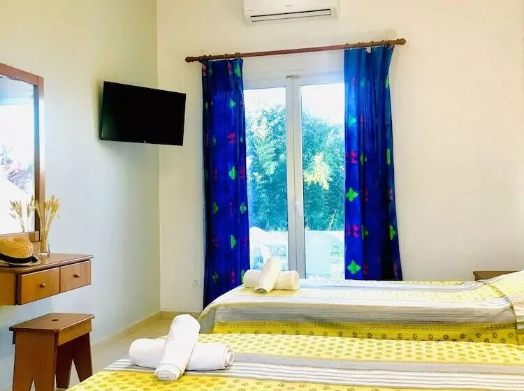 Banos Apartments And Swimming Pool