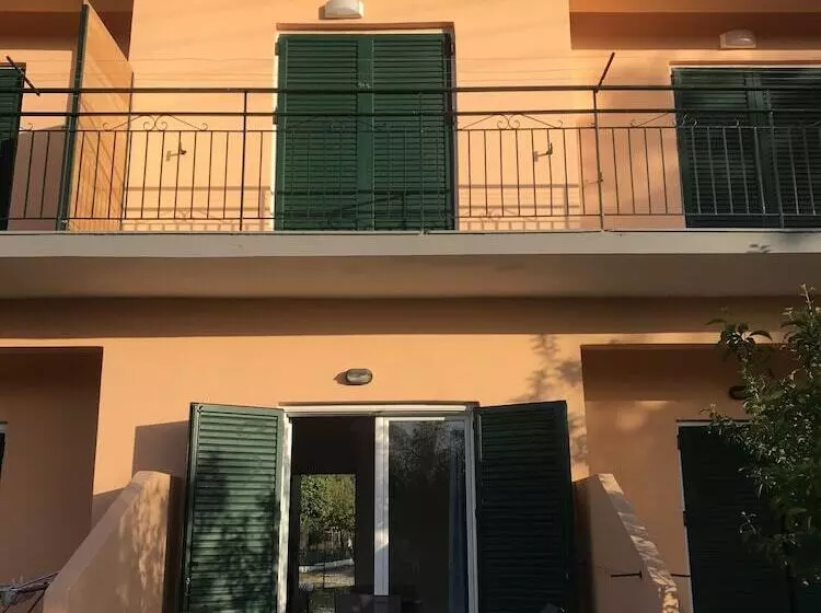 Banos Apartments And Swimming Pool