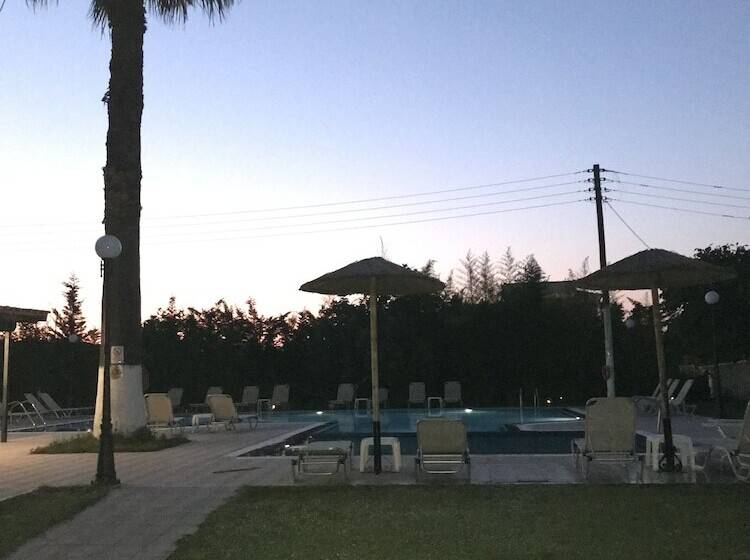 Banos Apartments And Swimming  Pool