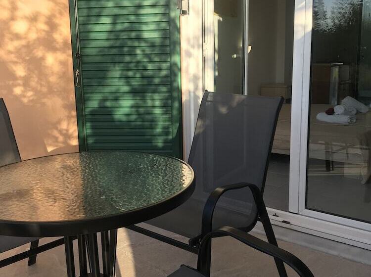 Banos Apartments And Swimming  Pool