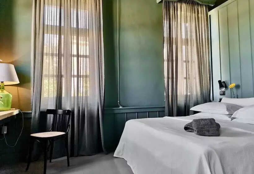 Hôtel 1900
