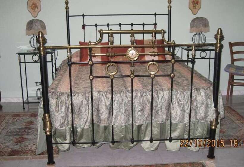 پانسیون Room In Guest Room   Merzuq House   Deluxe Double Room With Shower