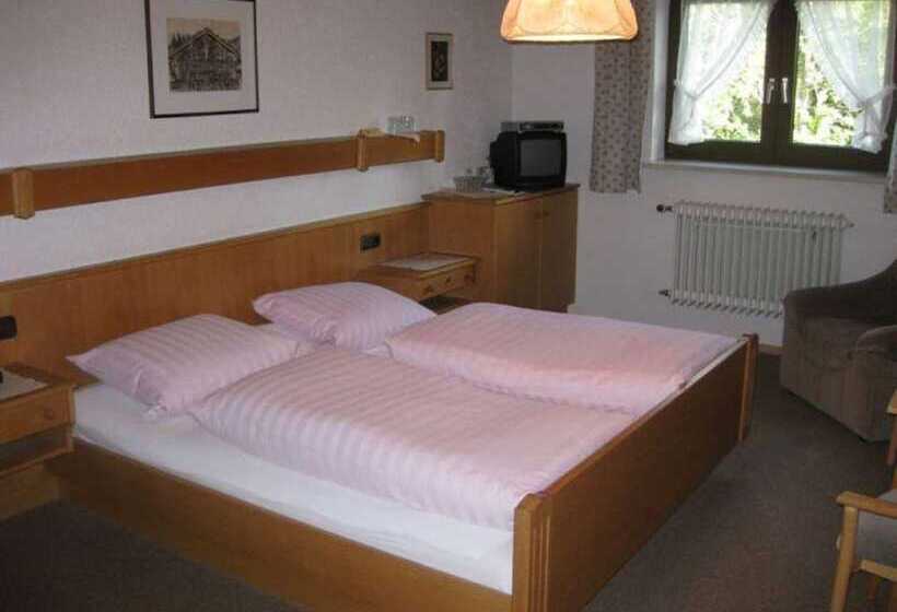 Pension & Fewos Fuchs