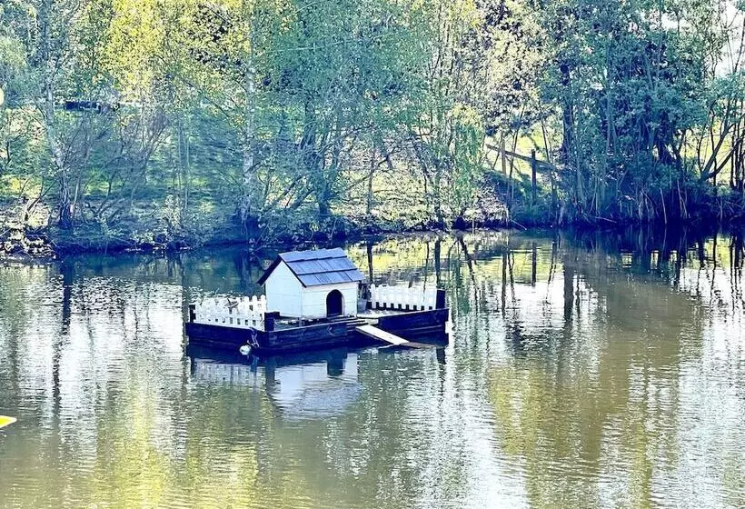 2 Bed 18th Century Barn   Sleeps 6   Pet Friendly