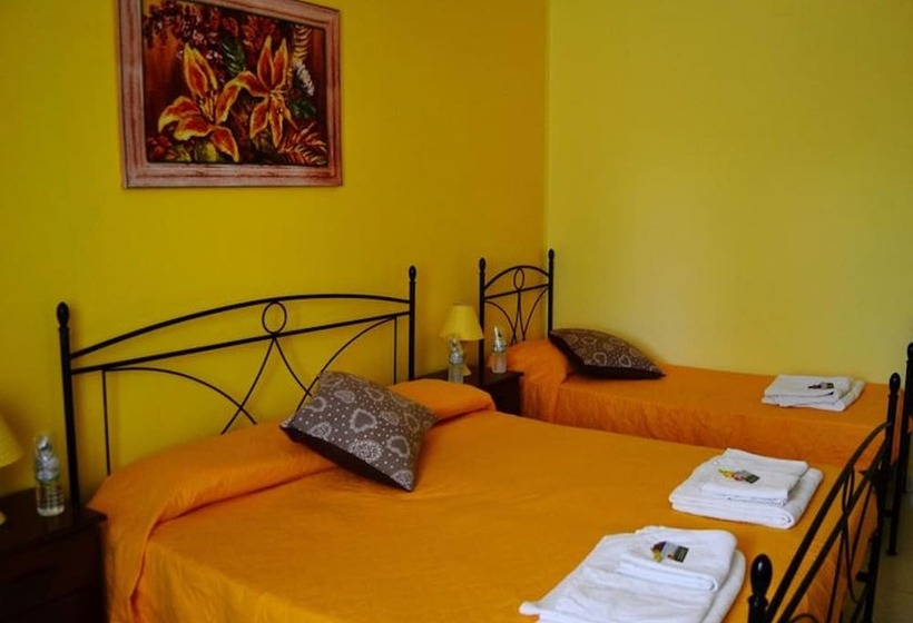 Bed and Breakfast Suite Glicine Bb S Elia