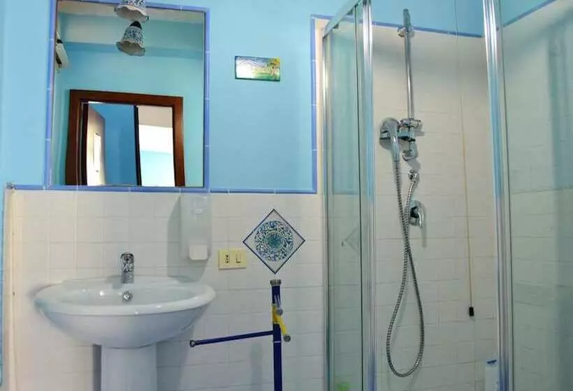 ベッドアンドブレックファースト Suite Glicine   Bb S Elia