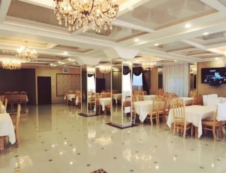 Отель Cafe Tourist