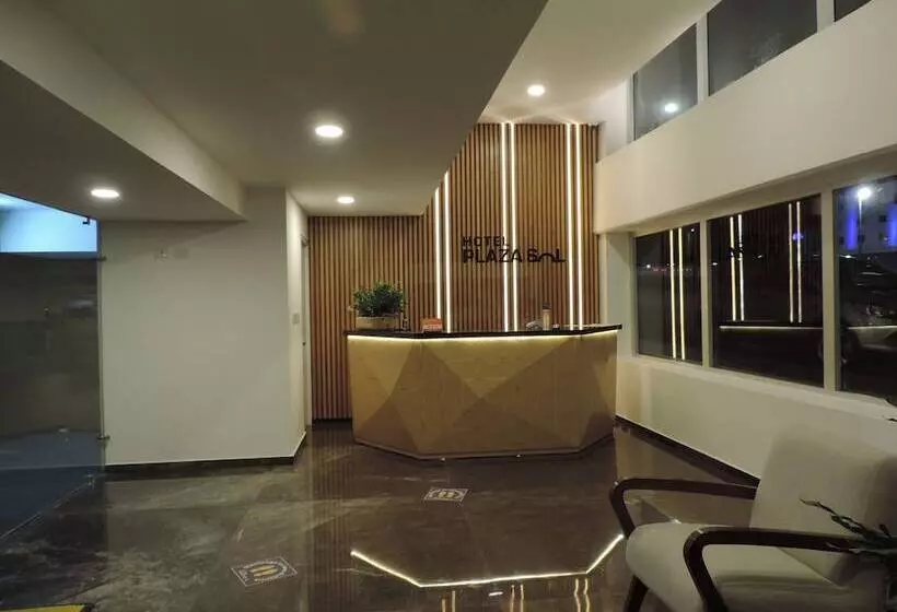 Hotelli Plaza Sol