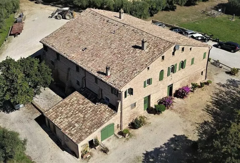 Hotelli Ancient Farmhouse With Winery Xiv Century