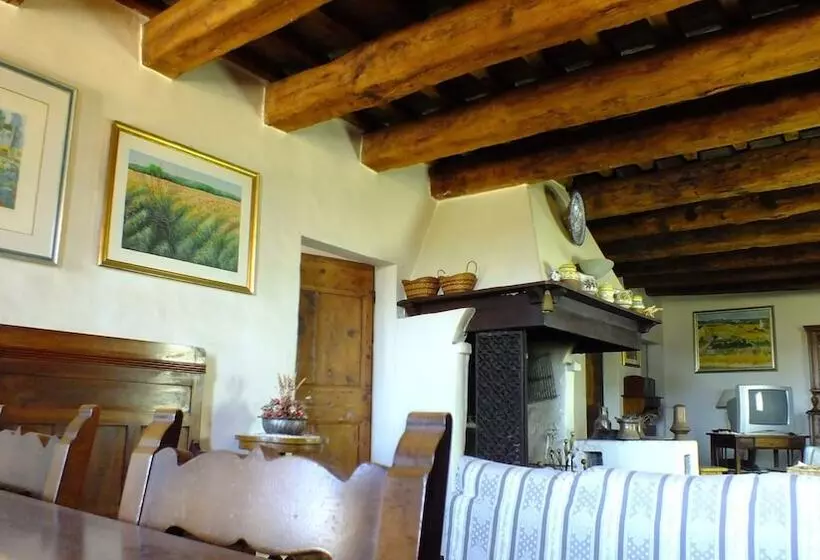 Hotelli Ancient Farmhouse With Winery Xiv Century