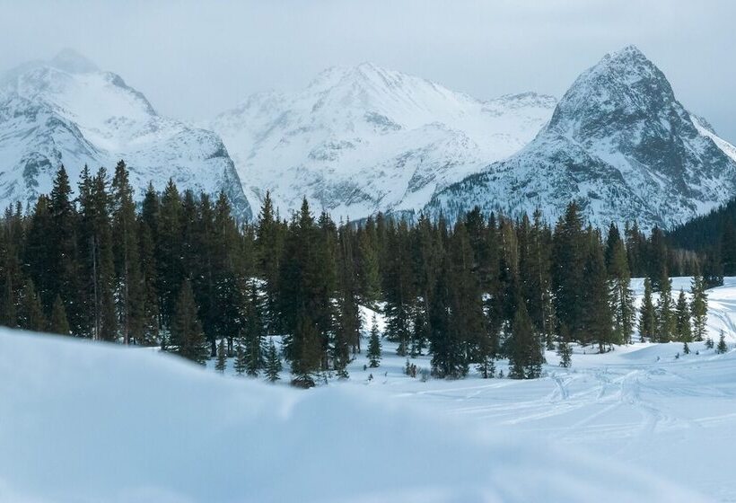 Отель Kendall Mountain Lodge