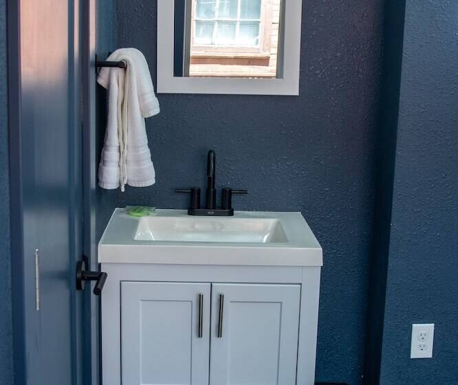 Отель Kendall Mountain Lodge