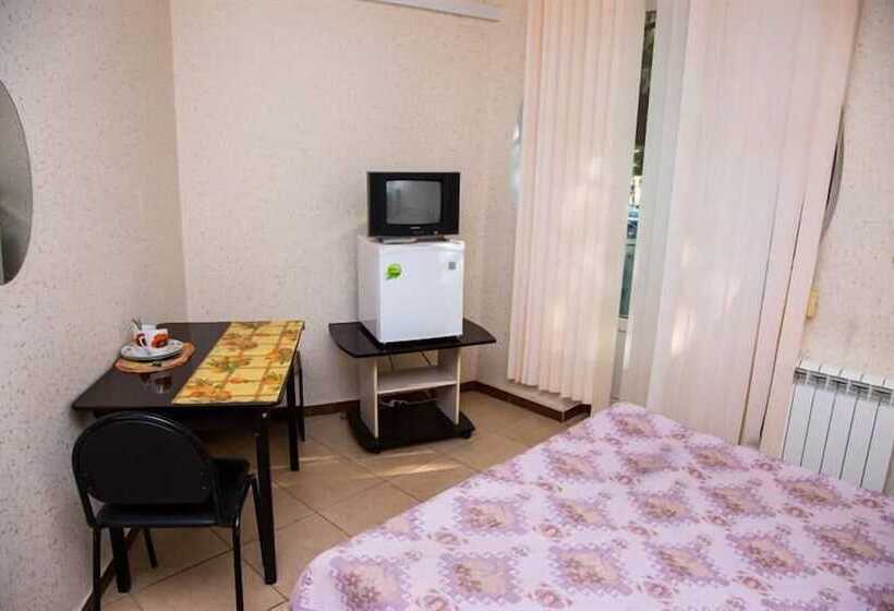 פנסיון Guest House  Alina On Lenin Street