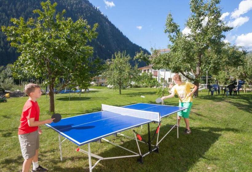 Apart Central – Premium Mountain&garden