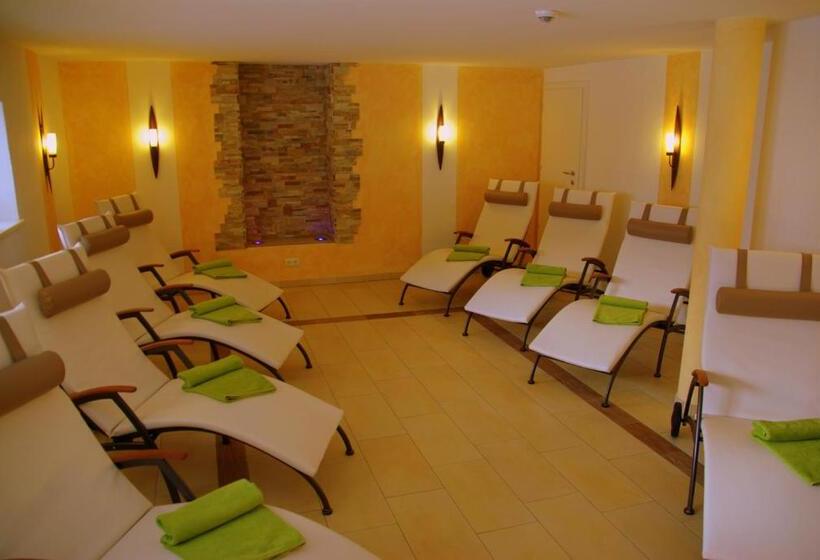 مبيت وإفطار Alpenhof Pension Garni