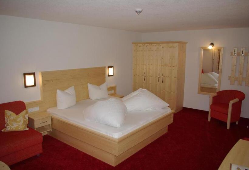 مبيت وإفطار Alpenhof Pension Garni