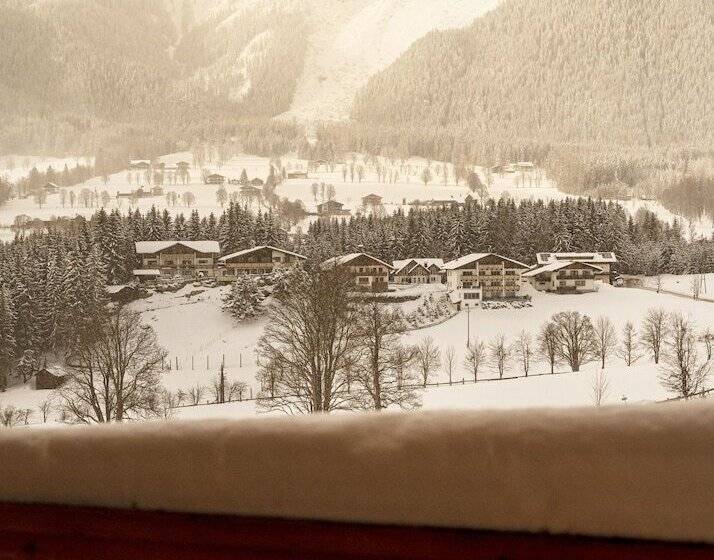 Bed and Breakfast Alpin Residenz Dachsteinperle