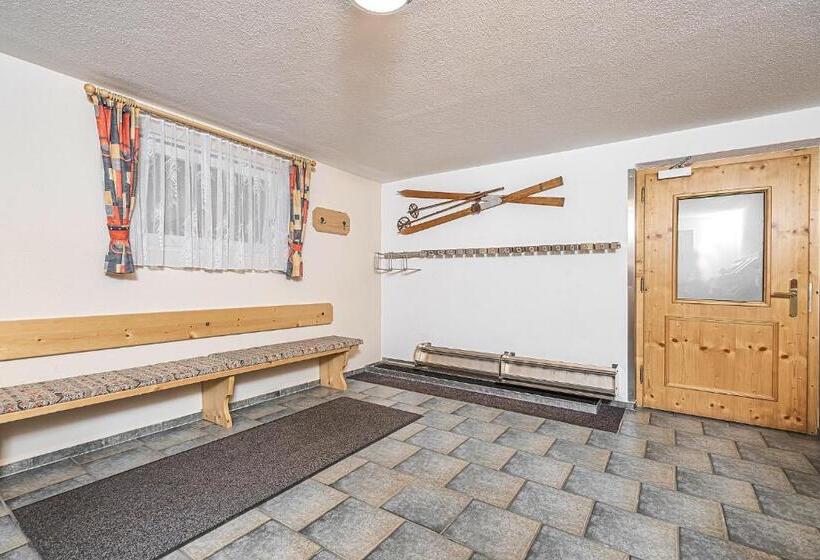 ベッドアンドブレックファースト Garni Vierjahreszeiten