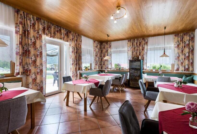 צימר Pension Englhof