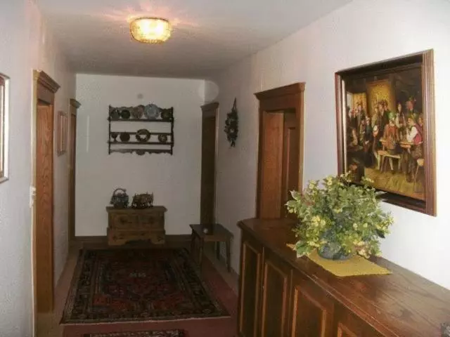 تختخواب و صبحانه Pension Steiner