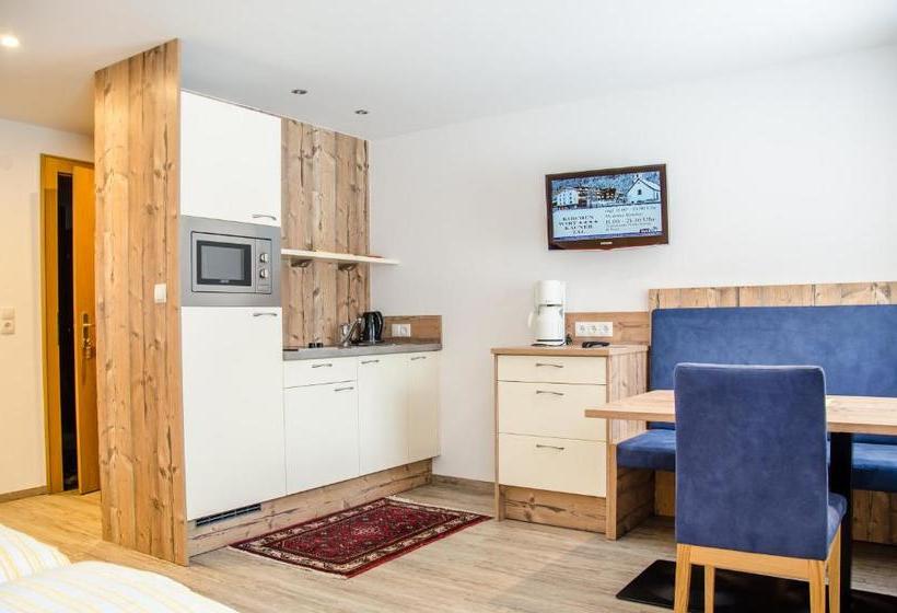 ベッドアンドブレックファースト Ferienhaus Waldner