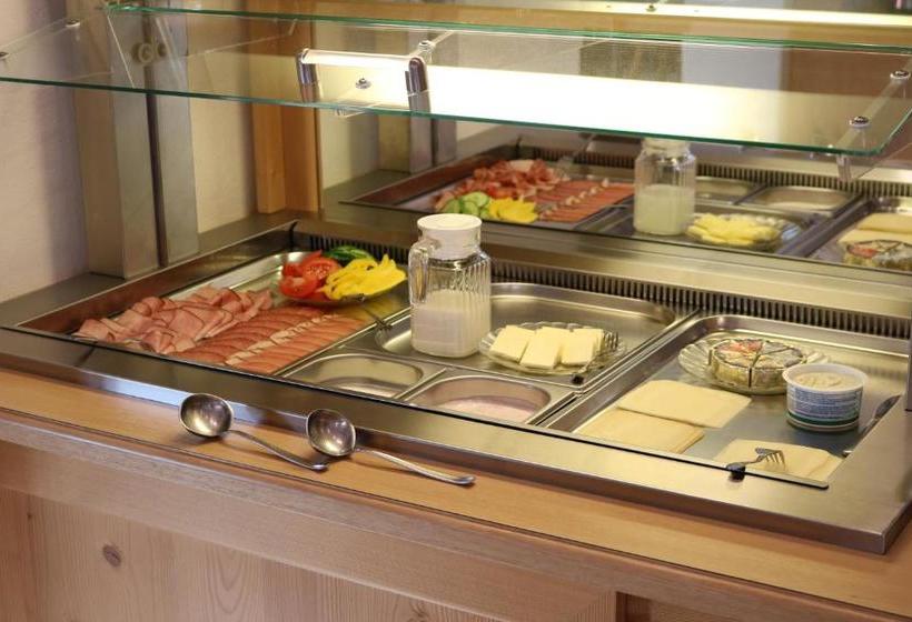 تختخواب و صبحانه Wellness Pension Hollaus