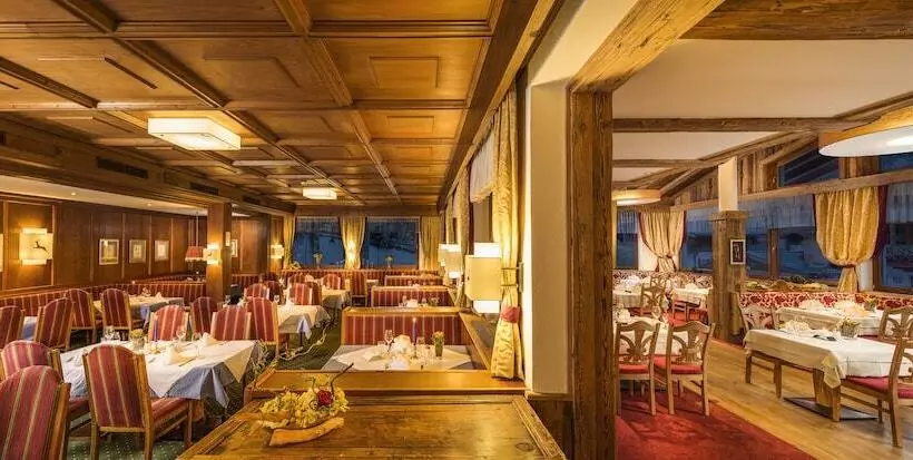 בית מלון כפרי Alphof Alpbach