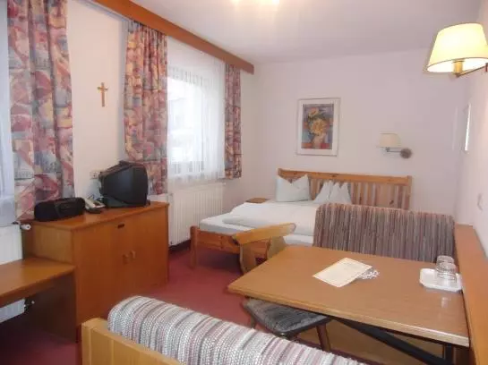 فندق Garni Elfriede