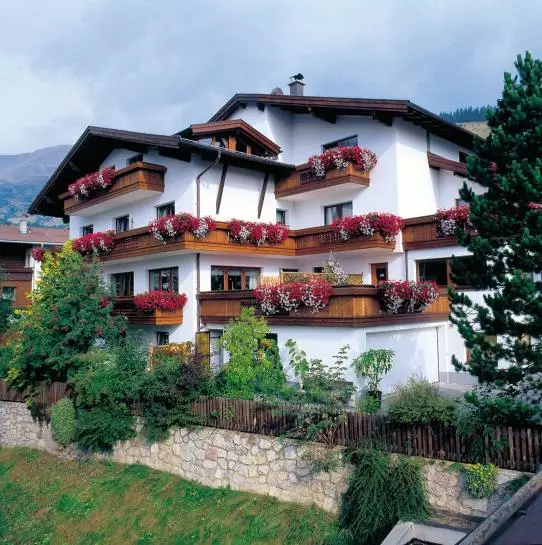 فندق Garni Elfriede