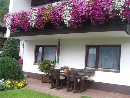ホテル Ferienwohnung Reinstadler