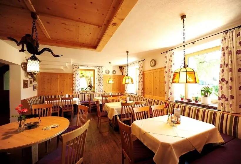 ホテル Gasthof Zum Schwanen