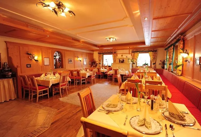 ホテル Gasthof Zum Schwanen