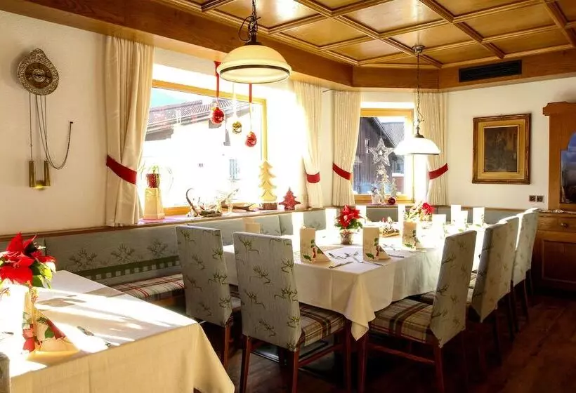 ホテル Gasthof Zum Schwanen