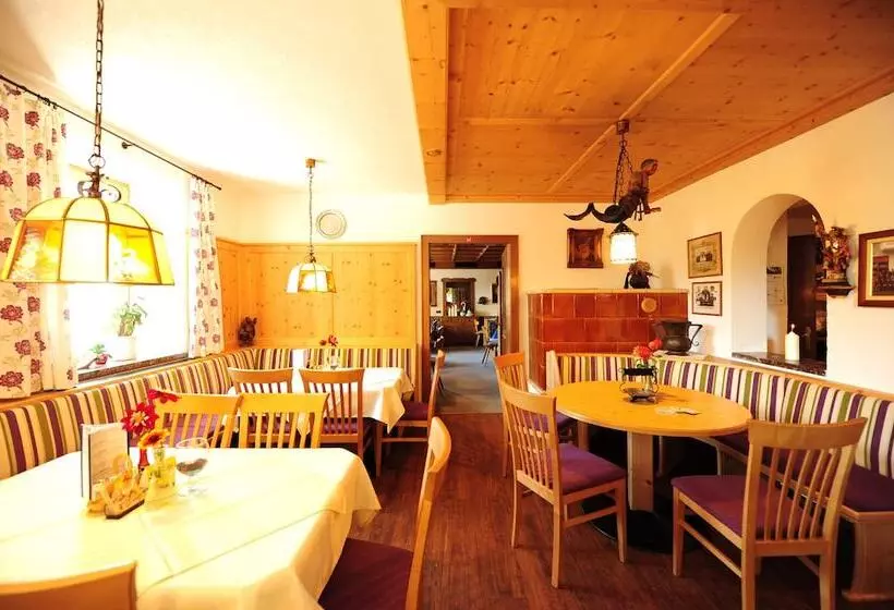 ホテル Gasthof Zum Schwanen