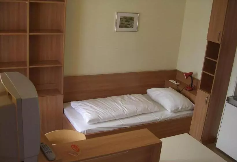 هتل Kolping Campus Krems