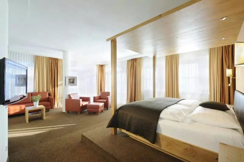 فندق Saalbacher Hof