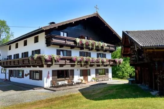 ベッドアンドブレックファースト Schnapflhof Pension