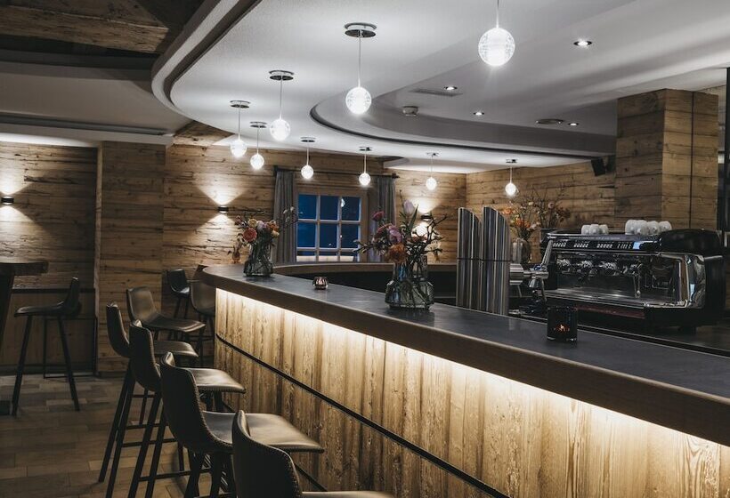 Отель Vaya Pfunds