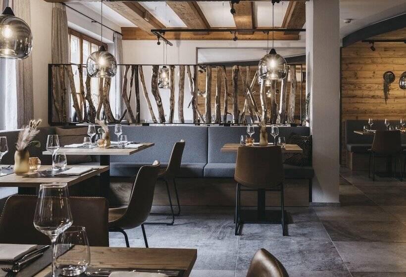 Отель Vaya Pfunds