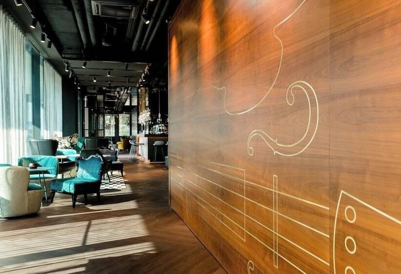 Motel One Salzburg Mirabell