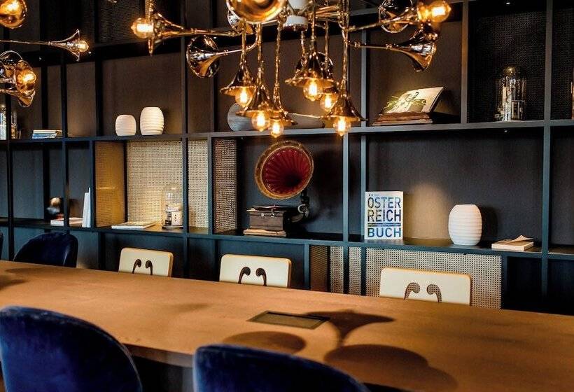 Motel One Salzburg Mirabell