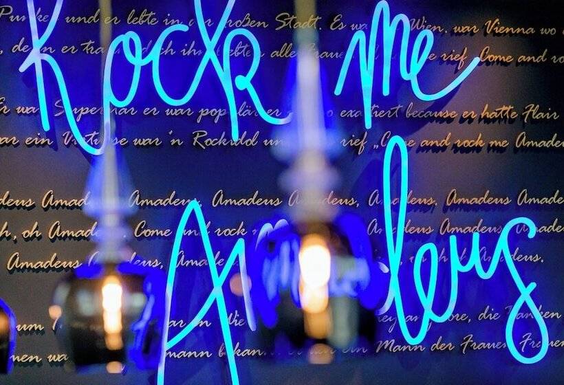 Motel One Salzburg Mirabell