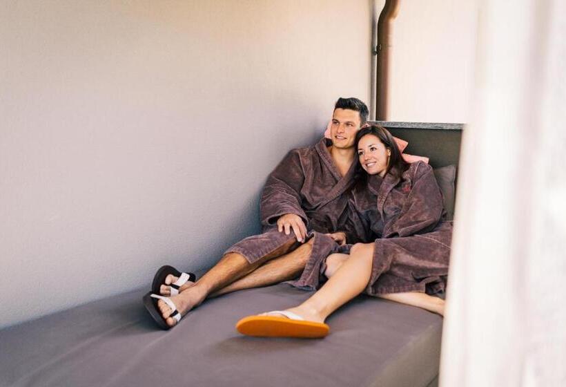 בית מלון כפרי Alia Appartements & Wellness